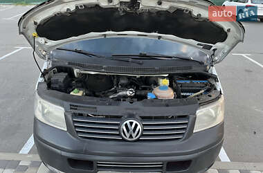 Минивэн Volkswagen Transporter 2006 в 