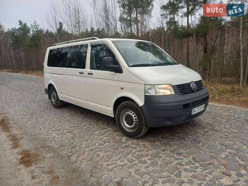 Мінівен Volkswagen Transporter 2005 в Рокитному