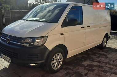 Грузовой фургон Volkswagen Transporter 2015 в 