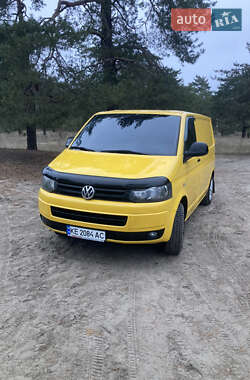 Грузовой фургон Volkswagen Transporter 2012 в 