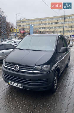 Грузовой фургон Volkswagen Transporter 2015 в Киеве