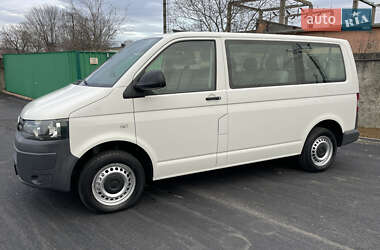Минивэн Volkswagen Transporter 2011 в 