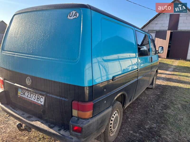 Минивэн Volkswagen Transporter 2001 в Заречном фото 2 Минивэн Volkswagen Transporter 2001 в Заречном