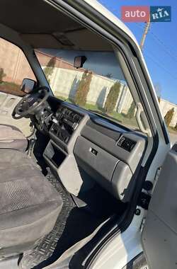 Вантажний фургон Volkswagen Transporter 2000 в Одесі