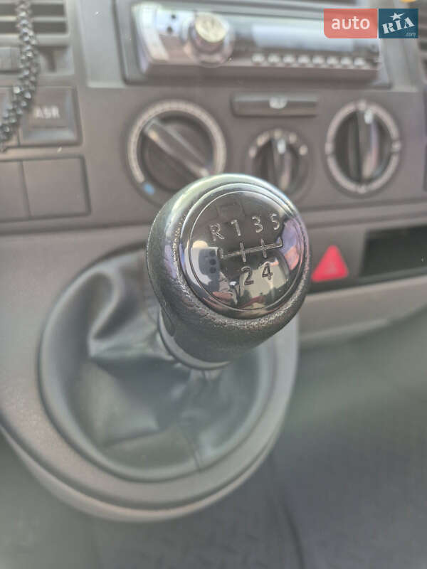 Минивэн Volkswagen Transporter 2004 в Кропивницком