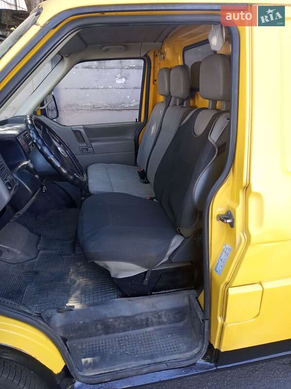 Вантажний фургон Volkswagen Transporter 2000 в Києві фото 4 Вантажний фургон Volkswagen Transporter 2000 в Києві