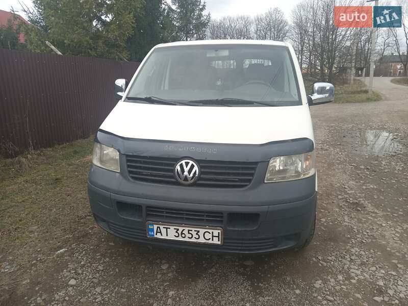 Мінівен Volkswagen Transporter 2004 в Івано-Франківську