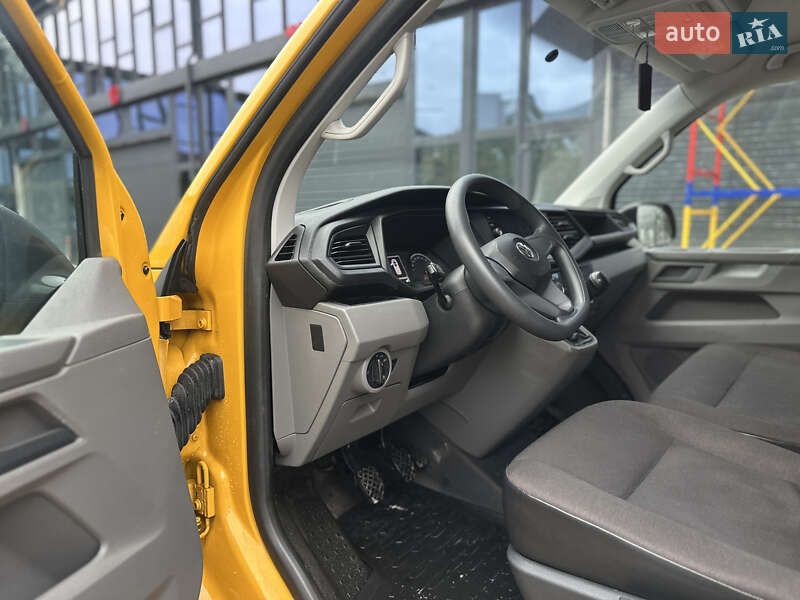 Грузовой фургон Volkswagen Transporter 2020 в Ровно