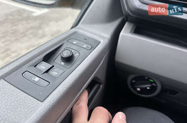 Грузовой фургон Volkswagen Transporter 2020 в 