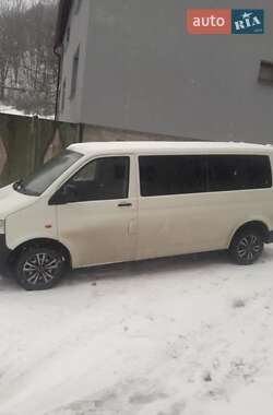 Мінівен Volkswagen Transporter 2005 в Рахові