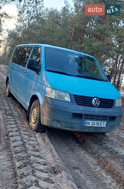 Мінівен Volkswagen Transporter 2004 в Сарнах