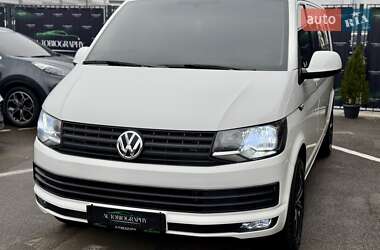 Мінівен Volkswagen Transporter 2016 в Києві