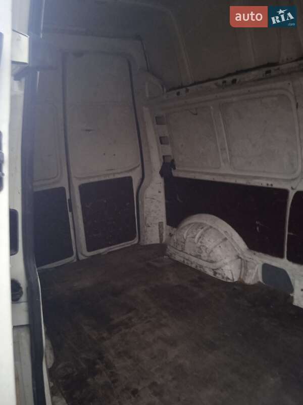 Грузовой фургон Volkswagen Transporter 2007 в Киеве