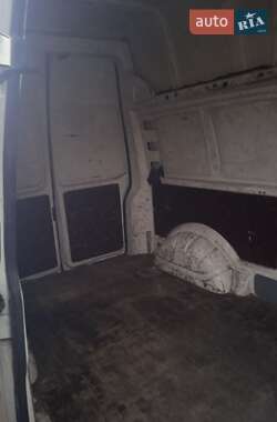 Грузовой фургон Volkswagen Transporter 2007 в 