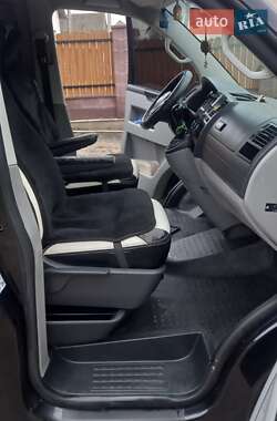 Минивэн Volkswagen Transporter 2010 в Гусятине