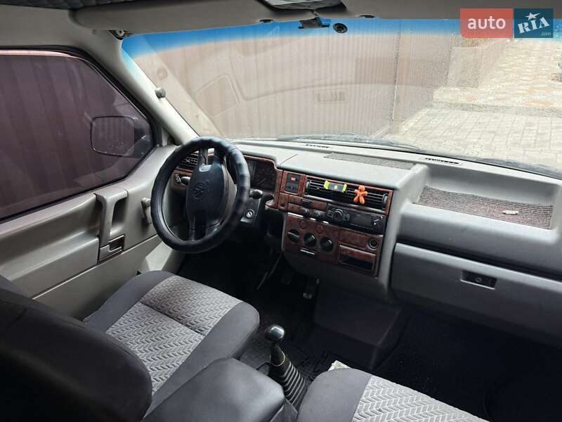 Минивэн Volkswagen Transporter 1999 в Ирпене