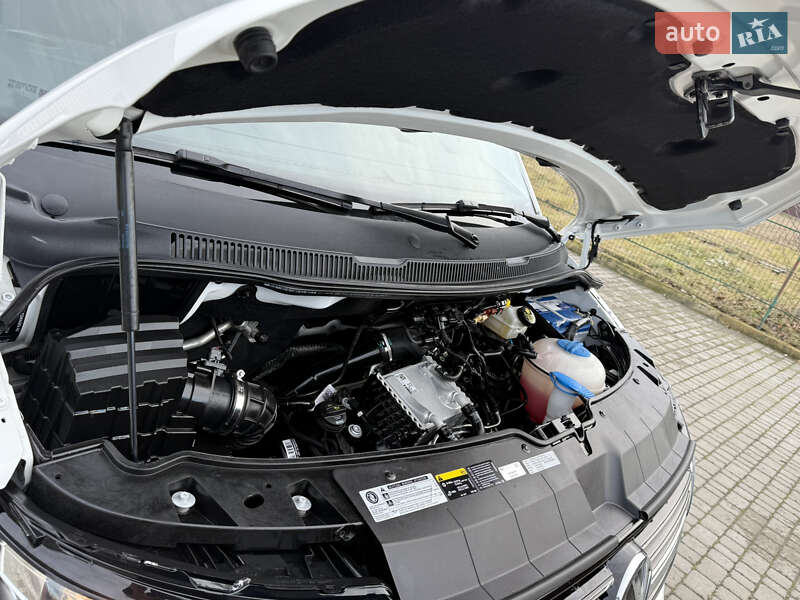 Минивэн Volkswagen Transporter 2020 в Киеве