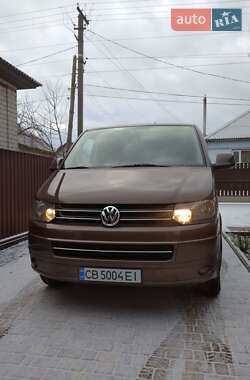 Вантажний фургон Volkswagen Transporter 2012 в Ічні