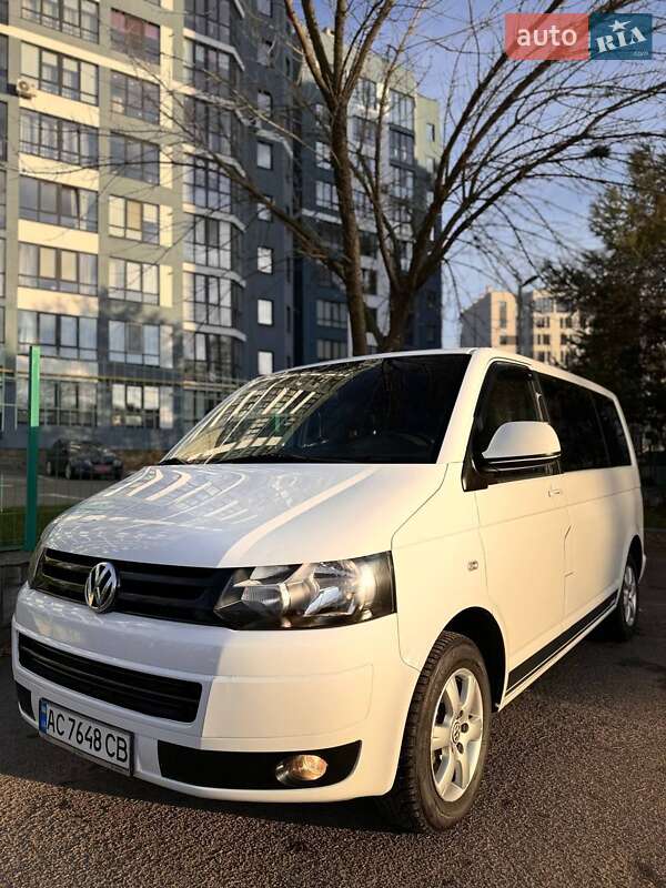 Минивэн Volkswagen Transporter 2011 в Луцке