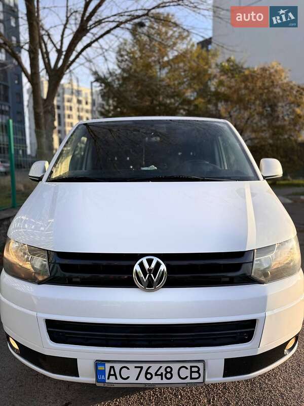 Минивэн Volkswagen Transporter 2011 в Луцке