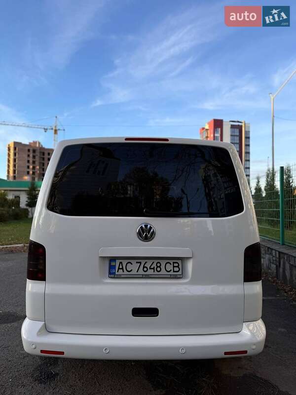 Минивэн Volkswagen Transporter 2011 в Луцке
