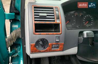 Минивэн Volkswagen Transporter 2004 в 
