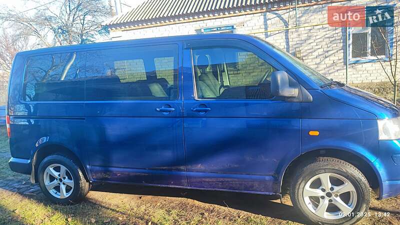 Минивэн Volkswagen Transporter 2007 в Семеновке