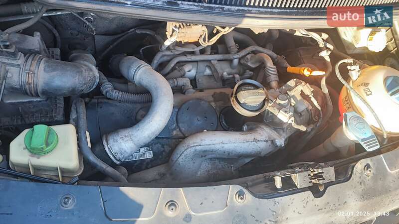 Минивэн Volkswagen Transporter 2007 в Семеновке