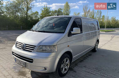 Вантажний фургон Volkswagen Transporter 2006 в Івано-Франківську