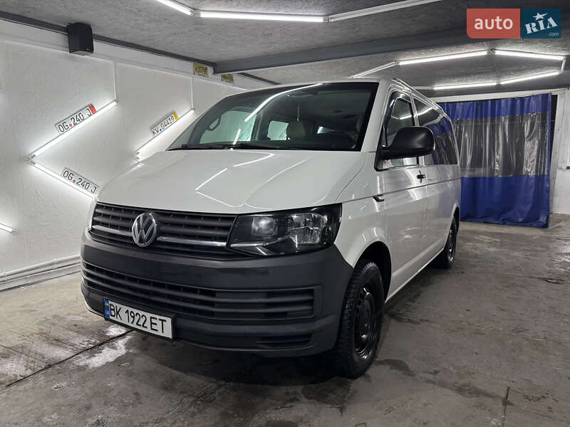 Мінівен Volkswagen Transporter 2016 в Кременці