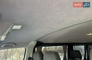 Мінівен Volkswagen Transporter 2011 в Чернівцях