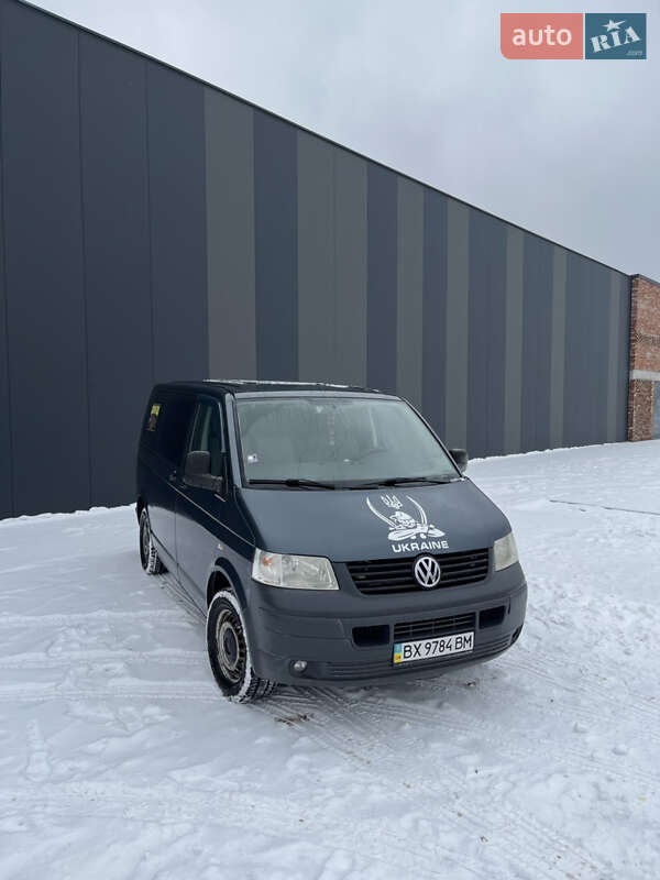 Минивэн Volkswagen Transporter 2009 в Хмельницком