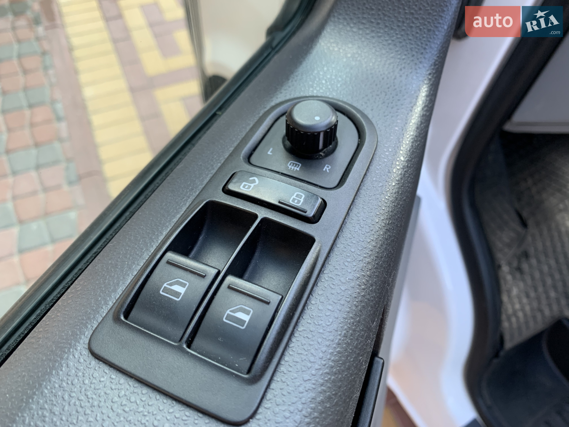 2014 Volkswagen Transporter - мініатюра 24