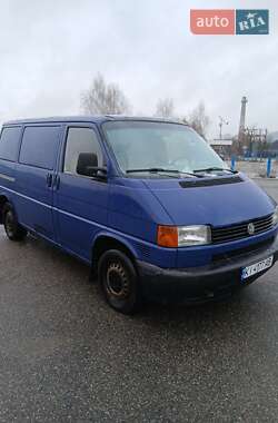 Вантажний фургон Volkswagen Transporter 2001 в Бучі