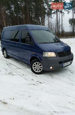 Вантажопасажирський фургон Volkswagen Transporter 2004 в Рівному