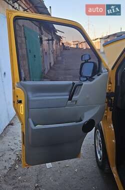 Минивэн Volkswagen Transporter 1998 в 