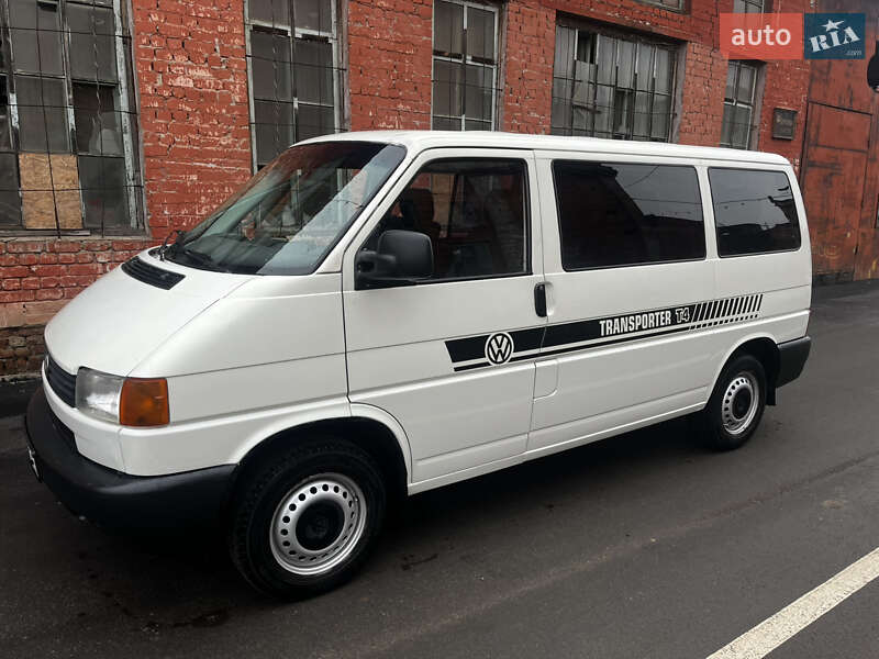 Мінівен Volkswagen Transporter 2000 в Чернігові