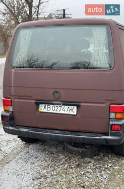 Вантажний фургон Volkswagen Transporter 2002 в Валках