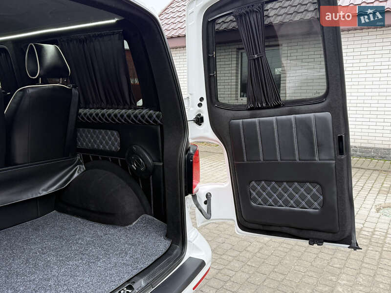 Минивэн Volkswagen Transporter 2020 в Киеве