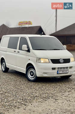 Мінівен Volkswagen Transporter 2004 в Коломиї