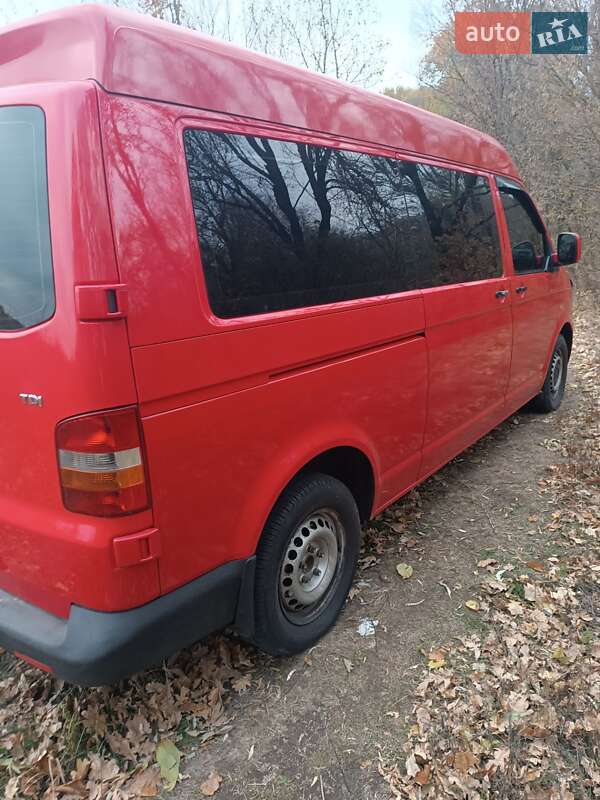 Мінівен Volkswagen Transporter 2005 в Чорнобаї