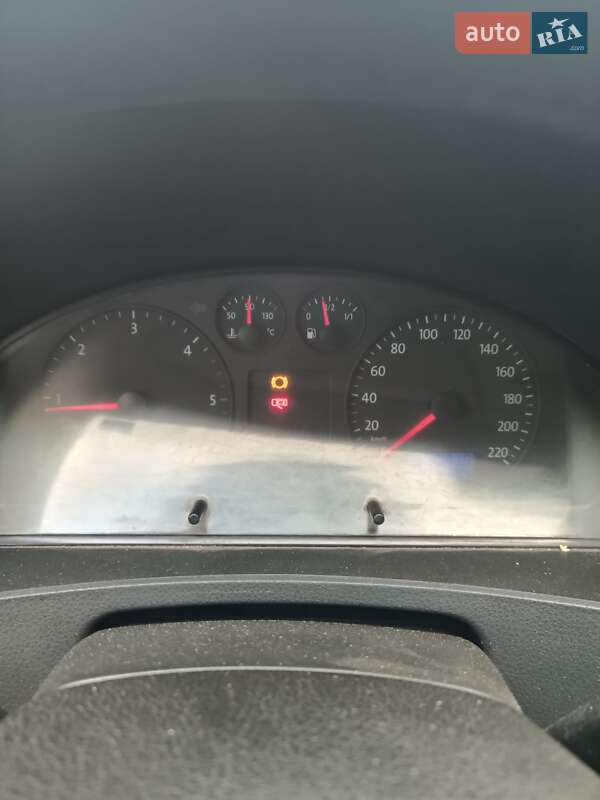 Мінівен Volkswagen Transporter 2005 в Чорнобаї