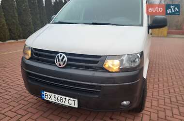 Вантажопасажирський фургон Volkswagen Transporter 2015 в Хмельницькому