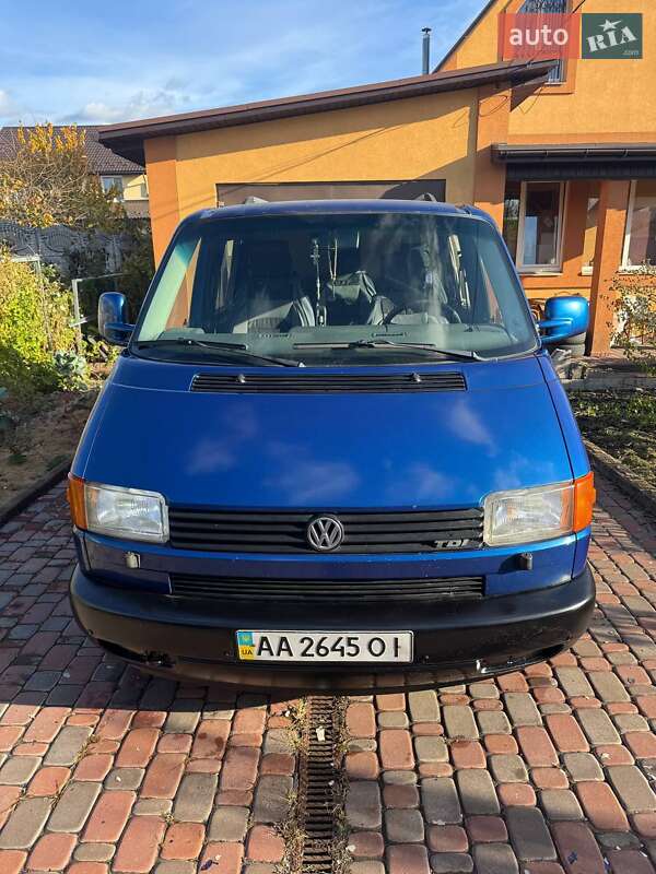 Мінівен Volkswagen Transporter 2000 в Києві