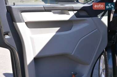 Грузовой фургон Volkswagen Transporter 2017 в 