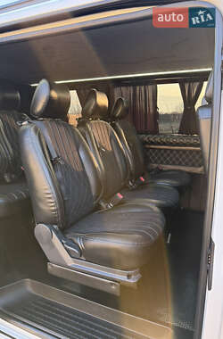 Минивэн Volkswagen Transporter 2018 в 