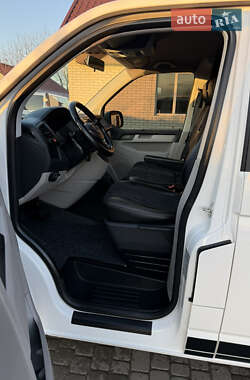 Минивэн Volkswagen Transporter 2018 в 