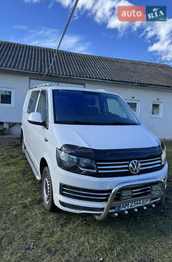 Минивэн Volkswagen Transporter 2015 в 