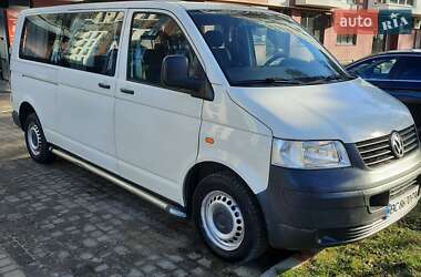 Минивэн Volkswagen Transporter 2004 в Новояворовске