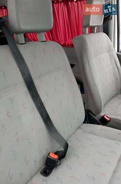 Минивэн Volkswagen Transporter 2002 в 